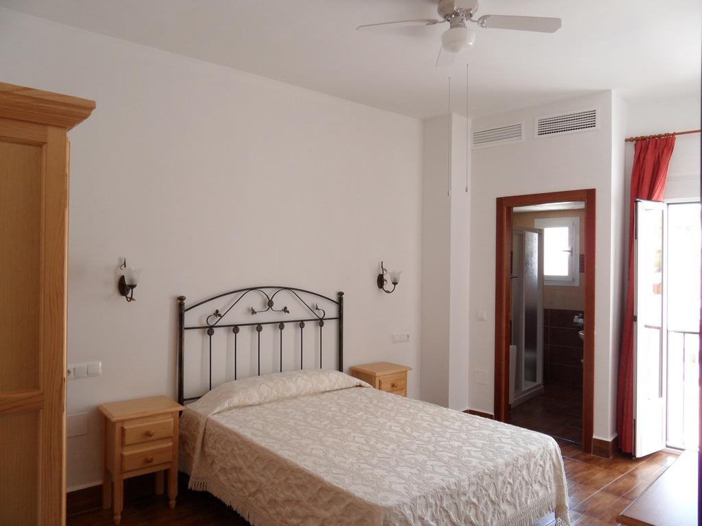 Hotel Las Flores Tolox Bilik gambar