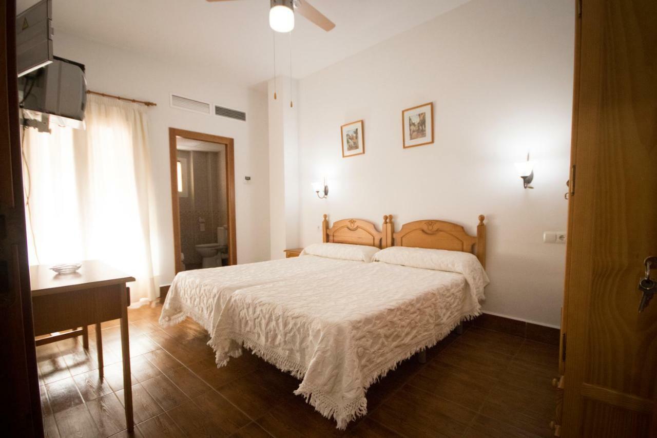 Hotel Las Flores Tolox Luaran gambar